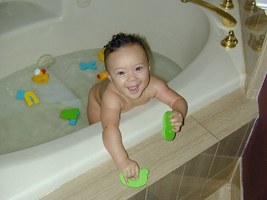 Bryson nous invite a jouer avec lui dans le bain